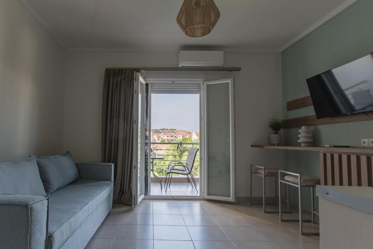Vertigo Seaside Apartments Никити Экстерьер фото
