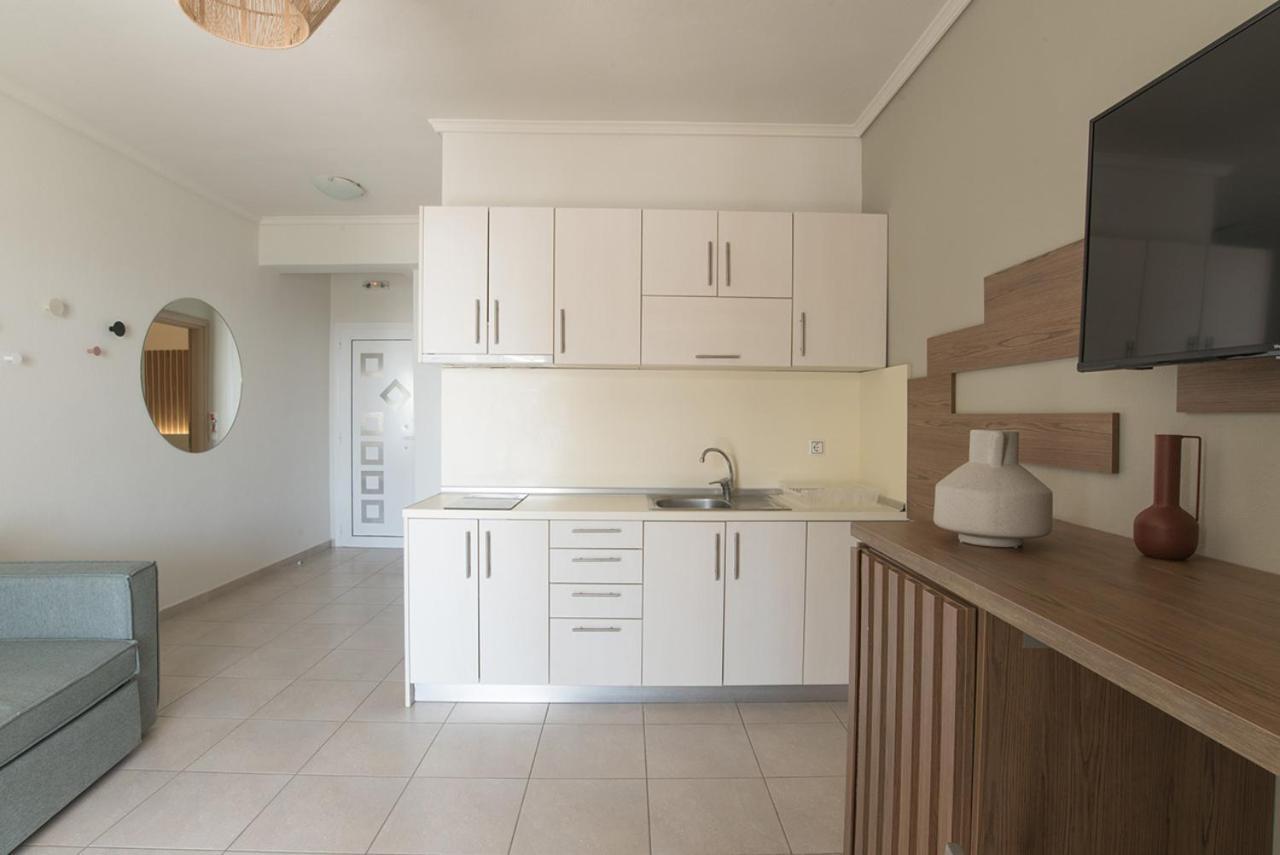 Vertigo Seaside Apartments Никити Экстерьер фото