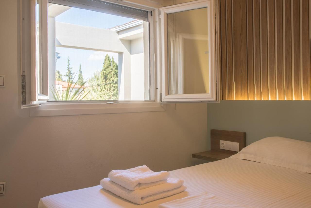 Vertigo Seaside Apartments Никити Экстерьер фото